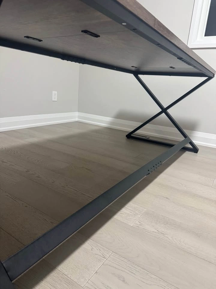 Rustic wood desk with black metal legs - photo 3
