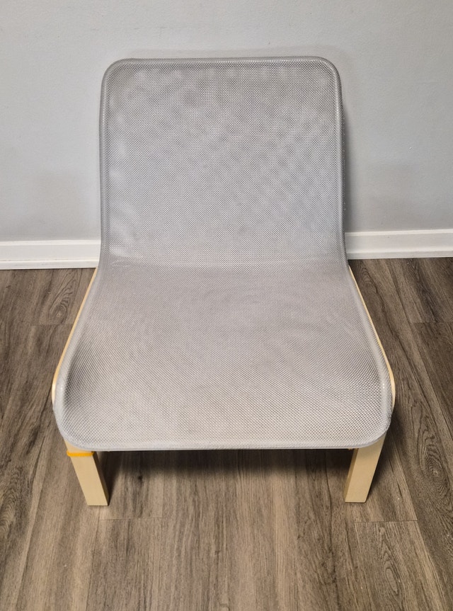IKEA Mesh Chair – Excellent Condition – Modern & Minimalist