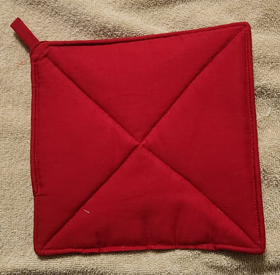 Pot holder - Red backing with candy cane design - photo 2