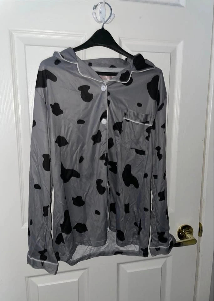 Gray & Black Cow Print Pajama Set - L - photo 2