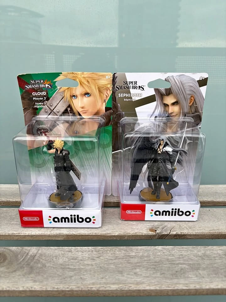 Nintendo Switch Amiibo Cloud & Sephiroth FFVII Figure NEW