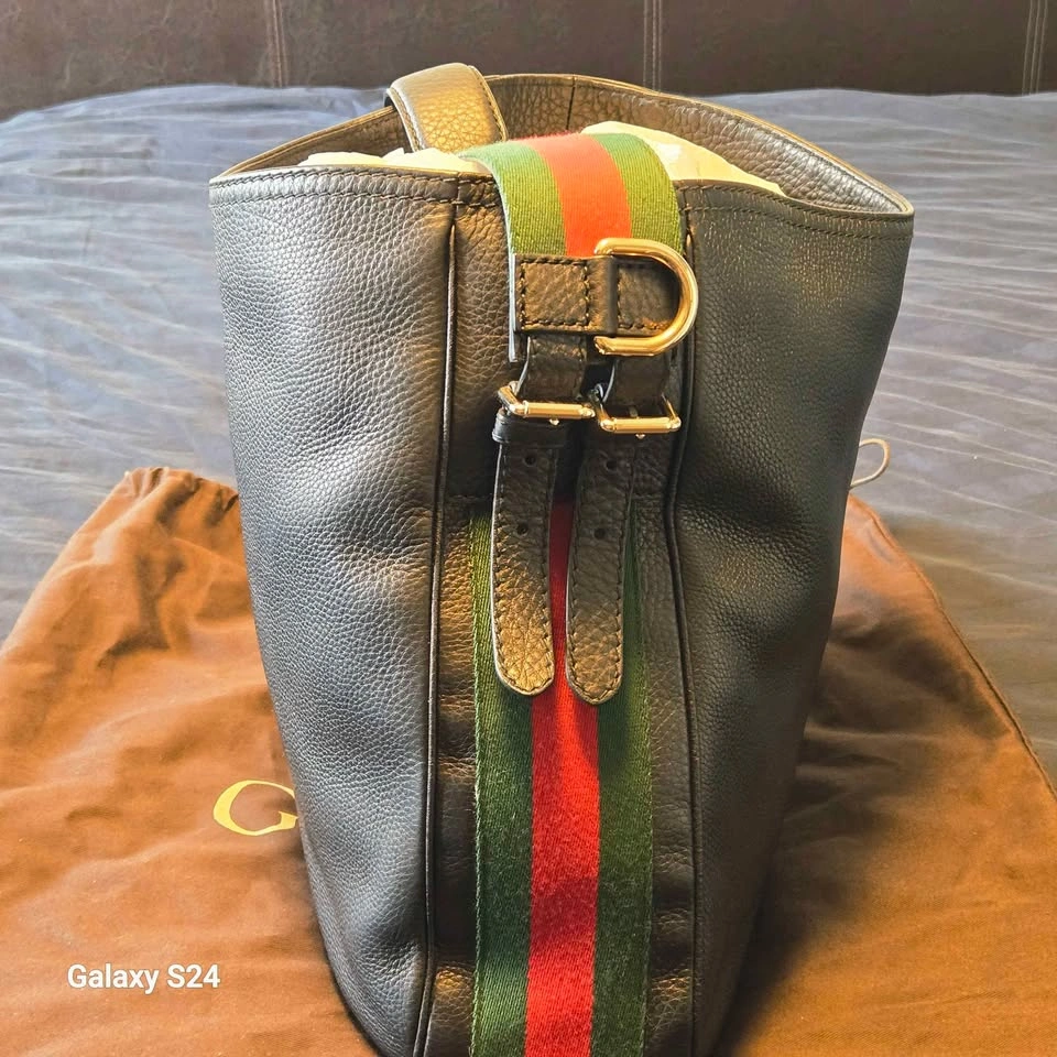 Authentic Gucci Ophidia Black Leather Shoulder Bag w/ Web Stripe - photo 2
