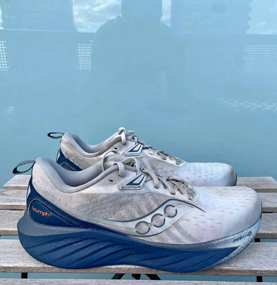 Saucony Triumph 22 Men's Running Shoes Size 9.5