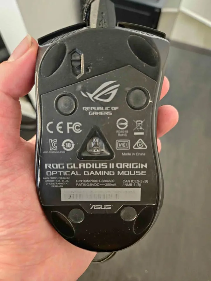 Used mouse keyboard and headphone