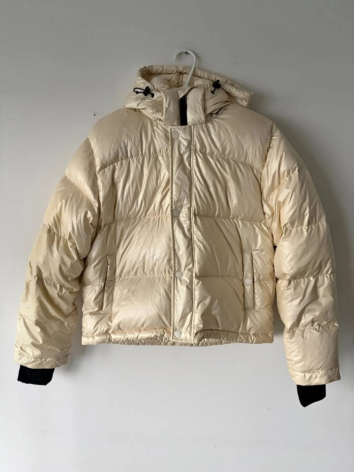 Aritzia The Super Puff Shorty Women's Down Jacket Size S