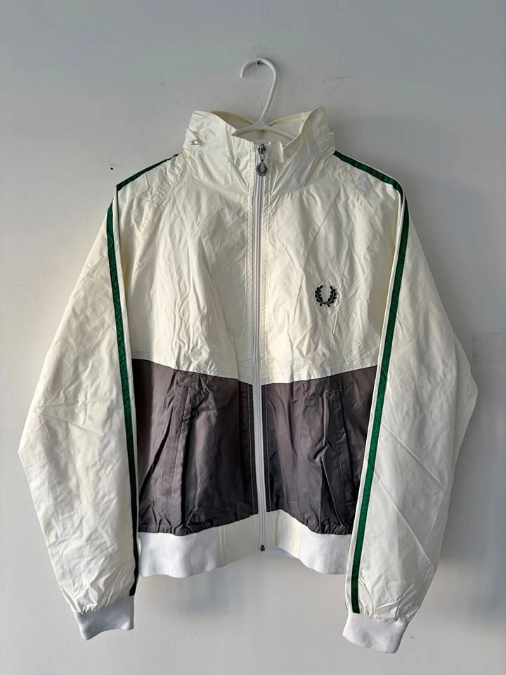 Vintage Fred Perry Windbreaker Hooded Jacket Size M