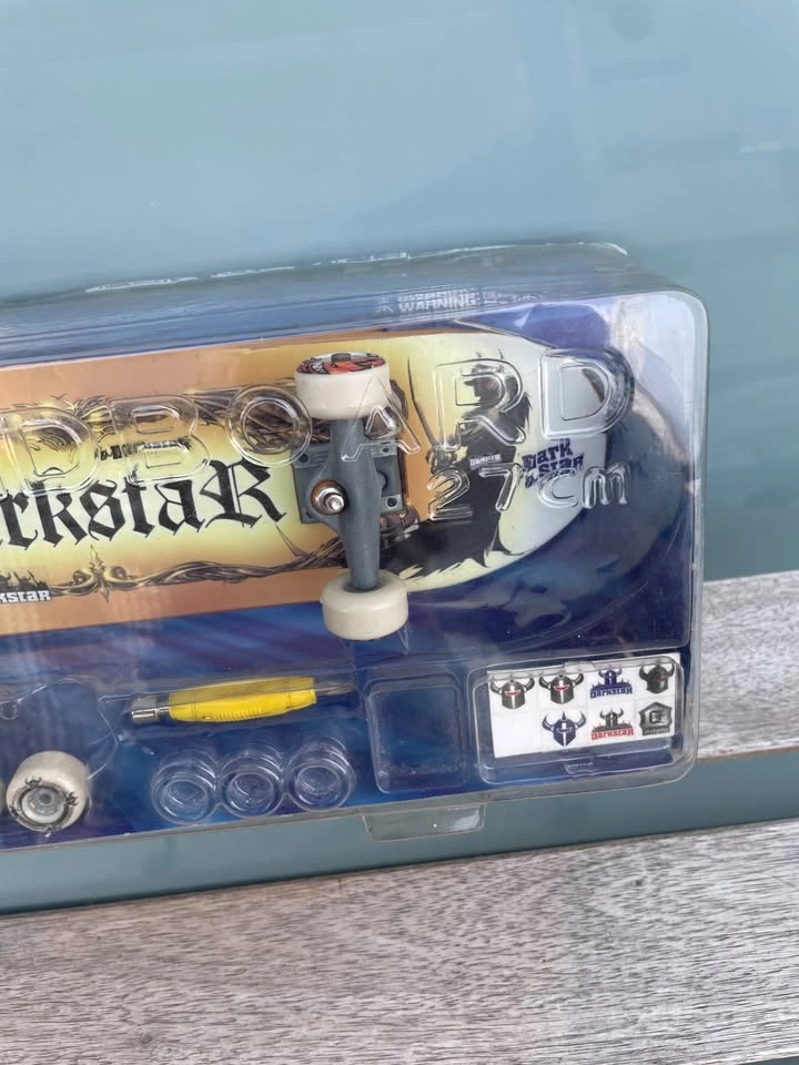 2002 Tech Deck Darkstar Team Gold Handboard Skateboard 27cm - photo 3