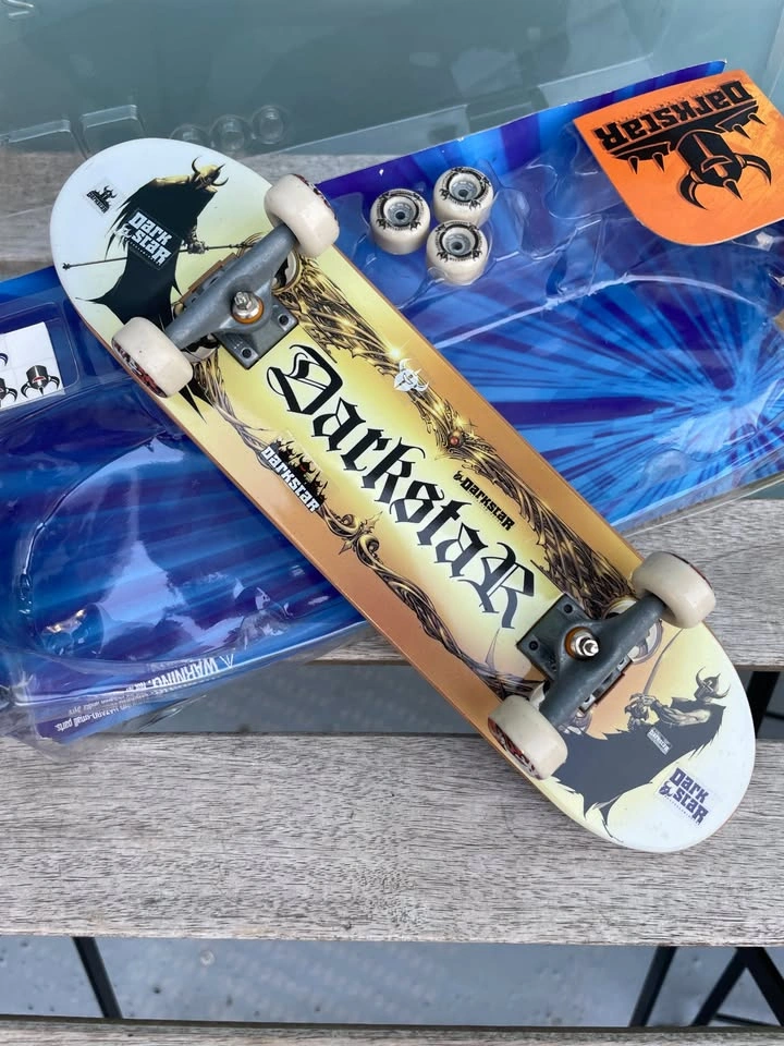 2002 Tech Deck Darkstar Team Gold Handboard Skateboard 27cm - photo 4