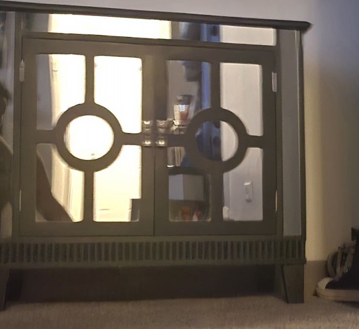 Classic Storage Cabinet w/AllAroundMirrors & Shelves - photo 2