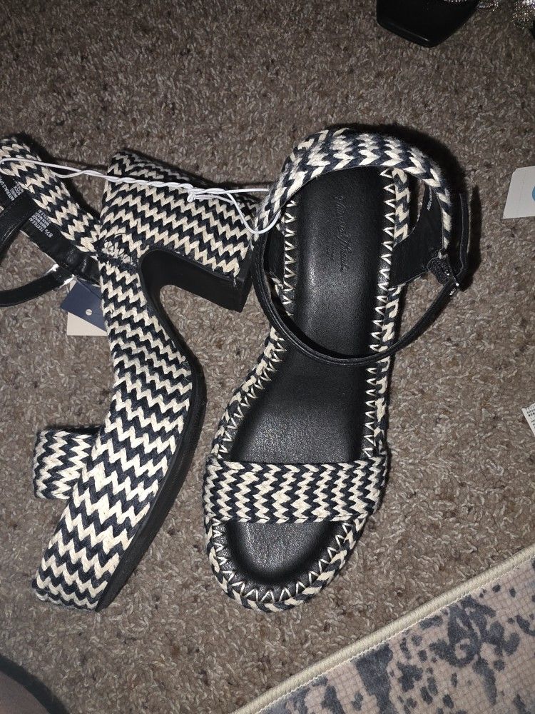 Universal Threads Woven Platform Heels Size 8.5 - photo 2