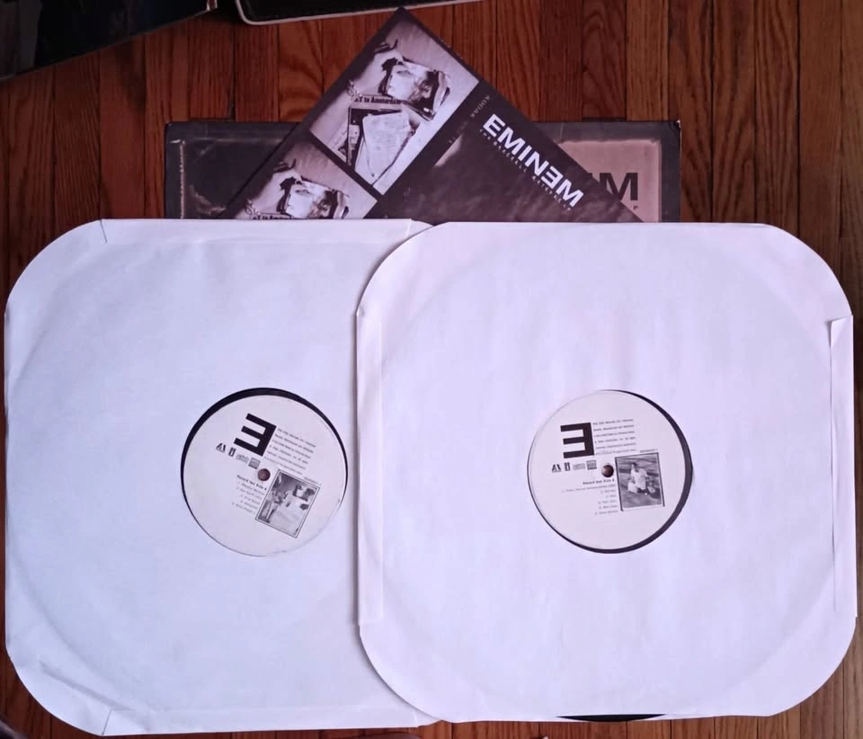 Eminem - The Marshall Mathers LP (2xLPs, 2000 US Pressing) - photo 3