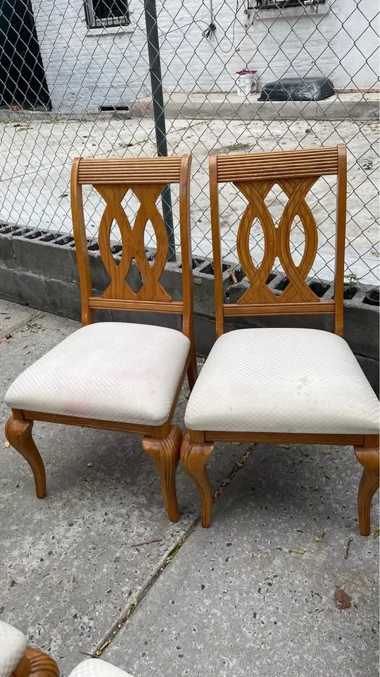 6 Solid wooden dining chairs image indicator(3)