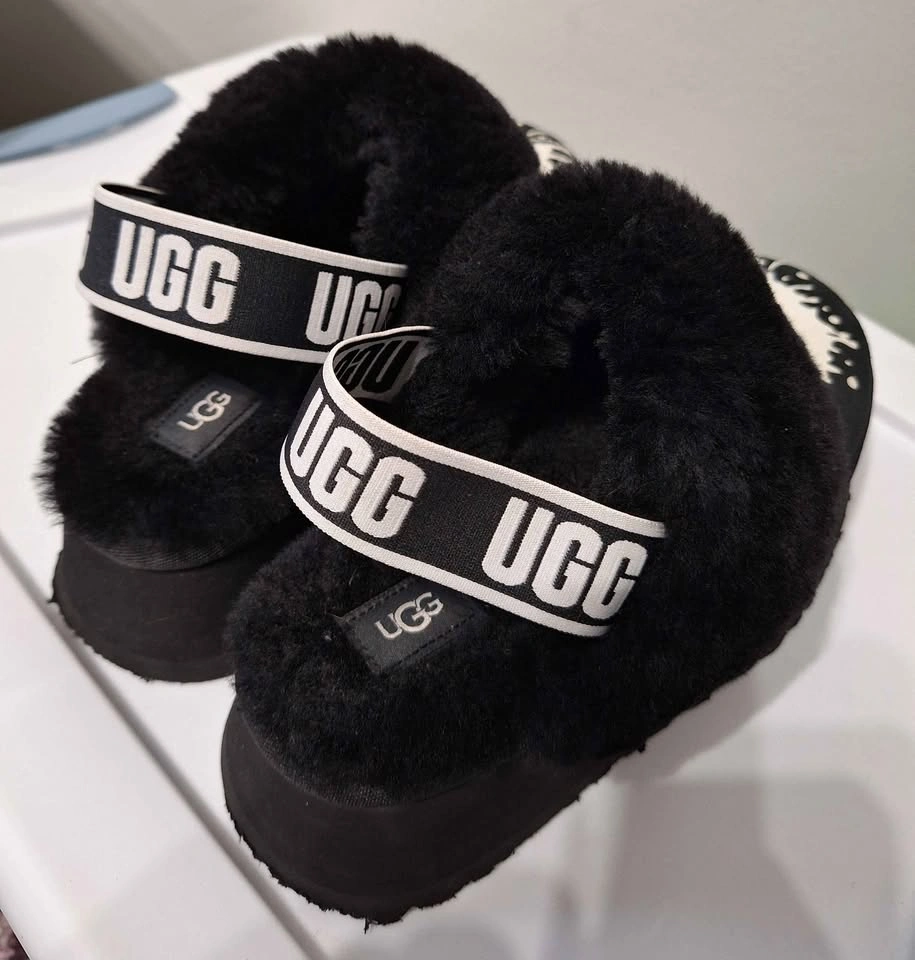 UGG Funkette Platform Valentine Slippers Sz 7.5-8 Black - photo 4