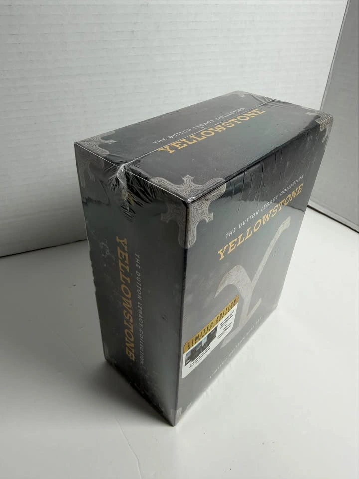 Yellowstone: The Dutton Legacy Collection [Blu-ray] - photo 3