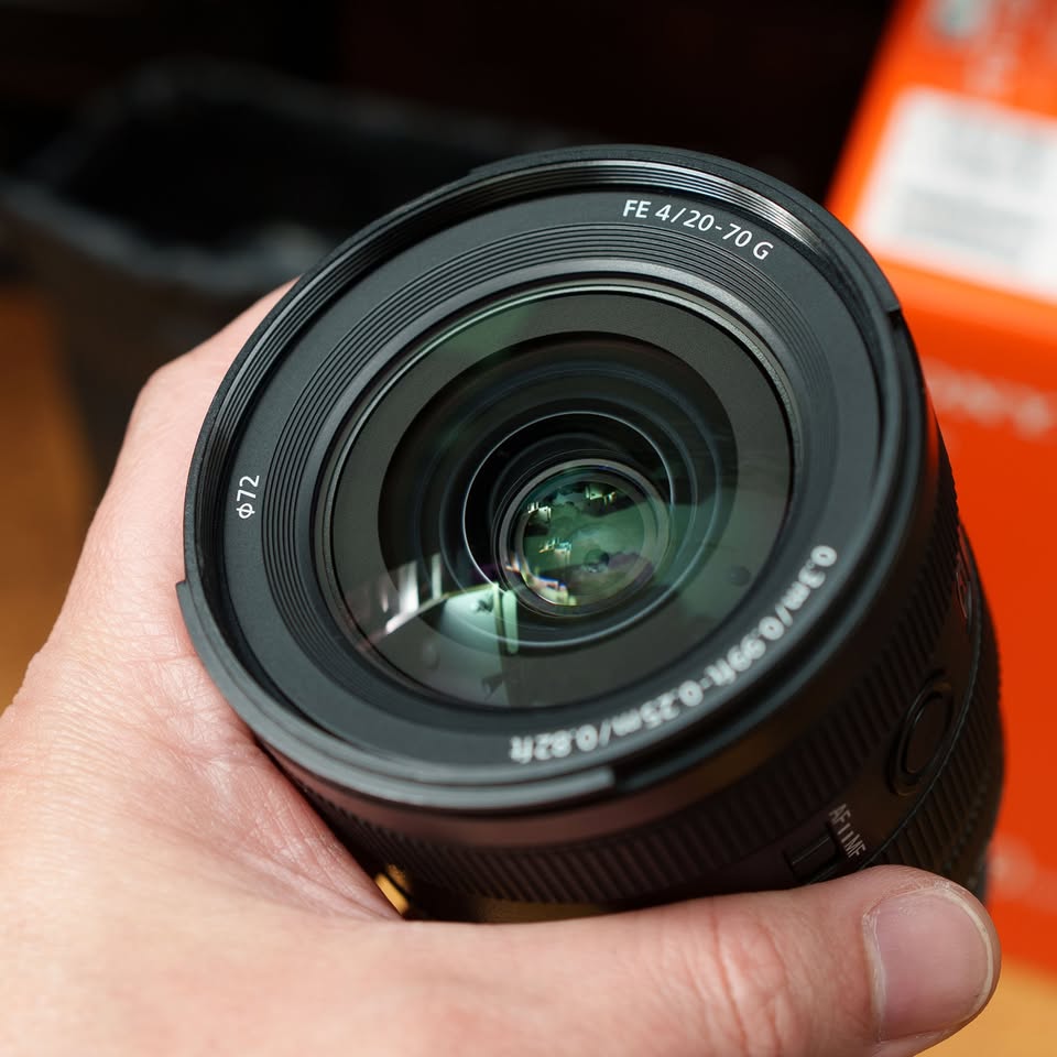 Sony FE 20-70mm f/4 G Lens - Pristine Condition + K&F Filter - photo 5