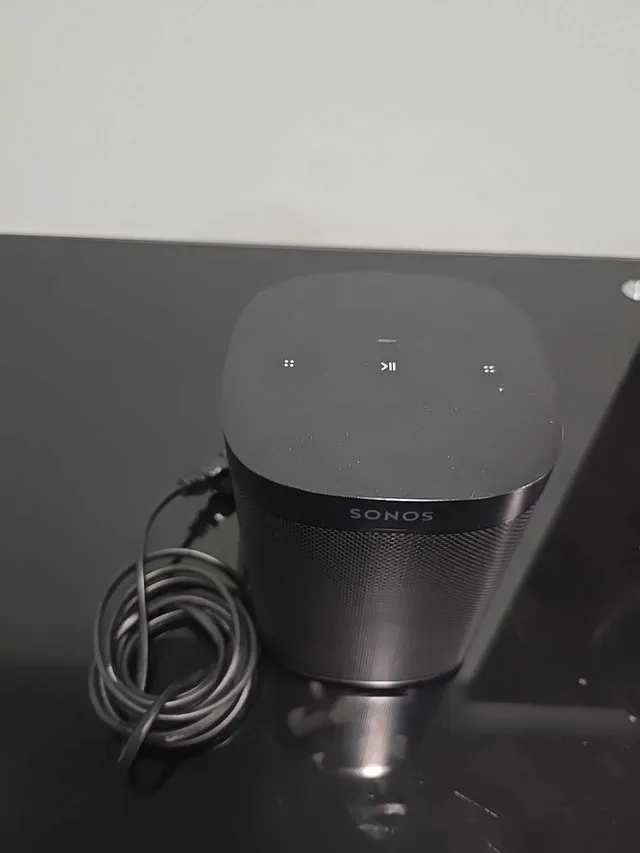 Sonos One SL image indicator(2)