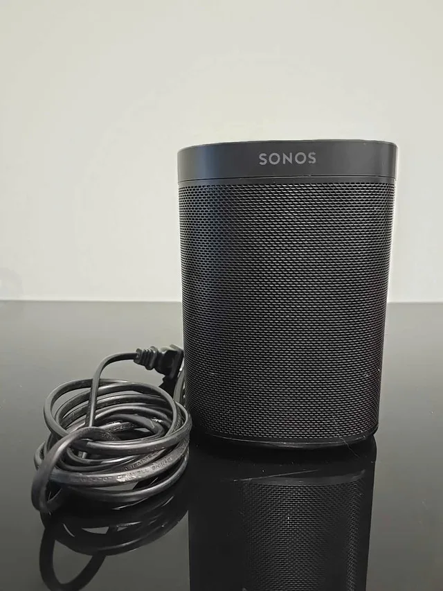 Sonos One SL image indicator(3)