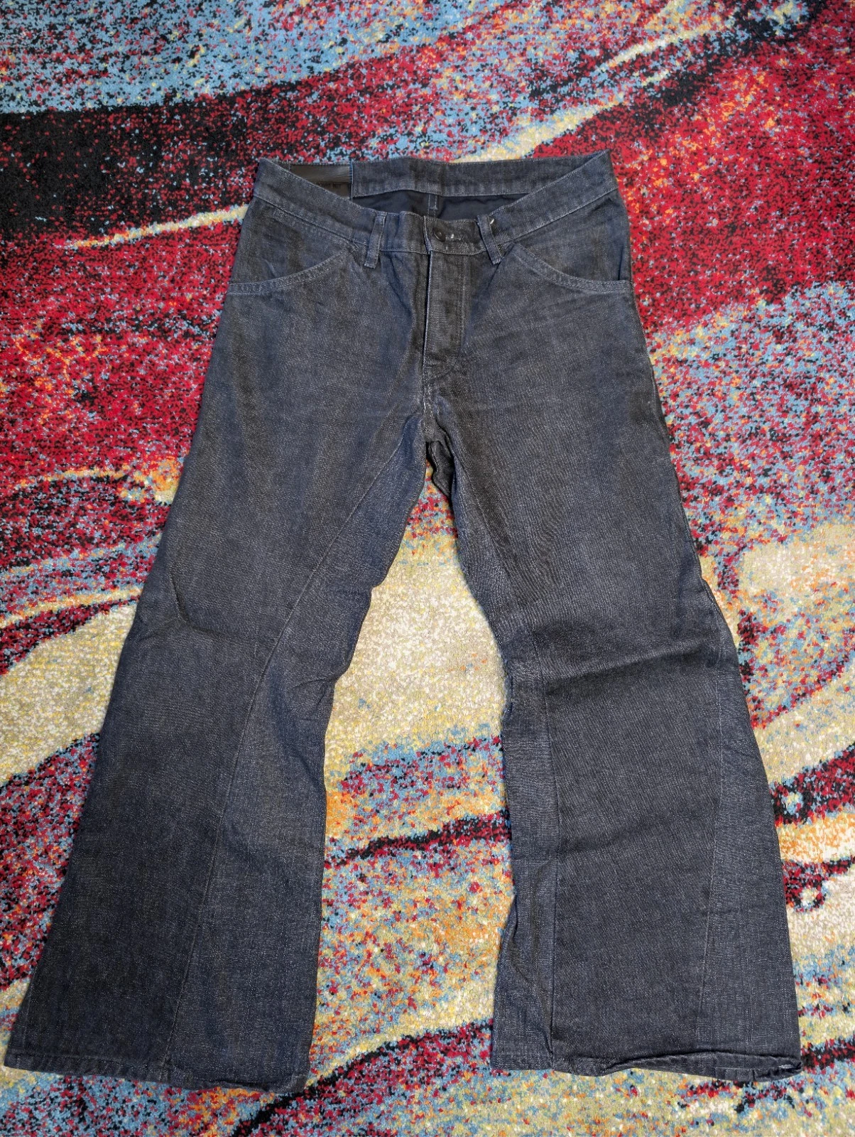 ATTACHMENT Gray Raw Denim Jeans w/ Curved Hem & Flare - photo 3