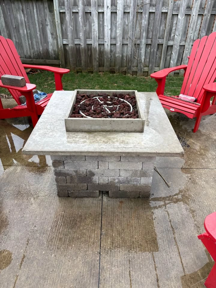 Propane fire pit with tanks - photo 3