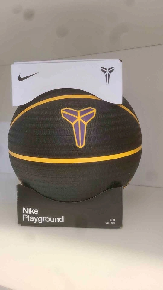 Brand New Kobe Basketball Nike Playground