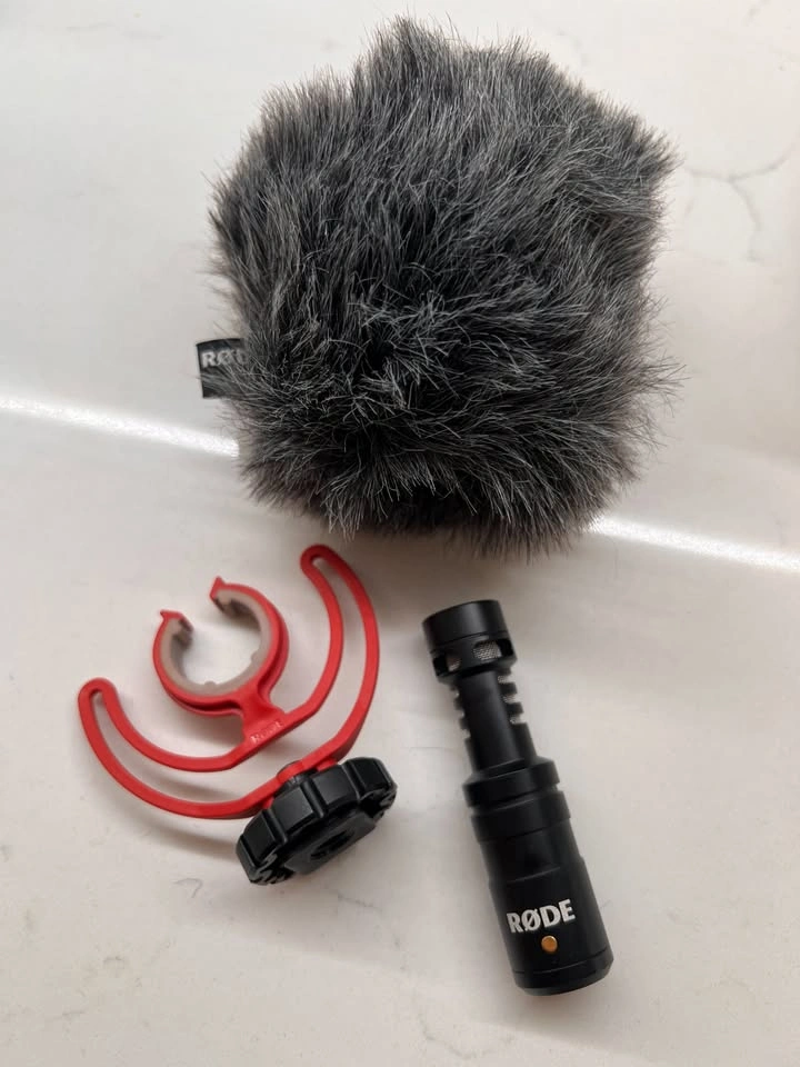 Rode VideoMicro Compact On-Camera Microphone with Shock Mount - photo 2