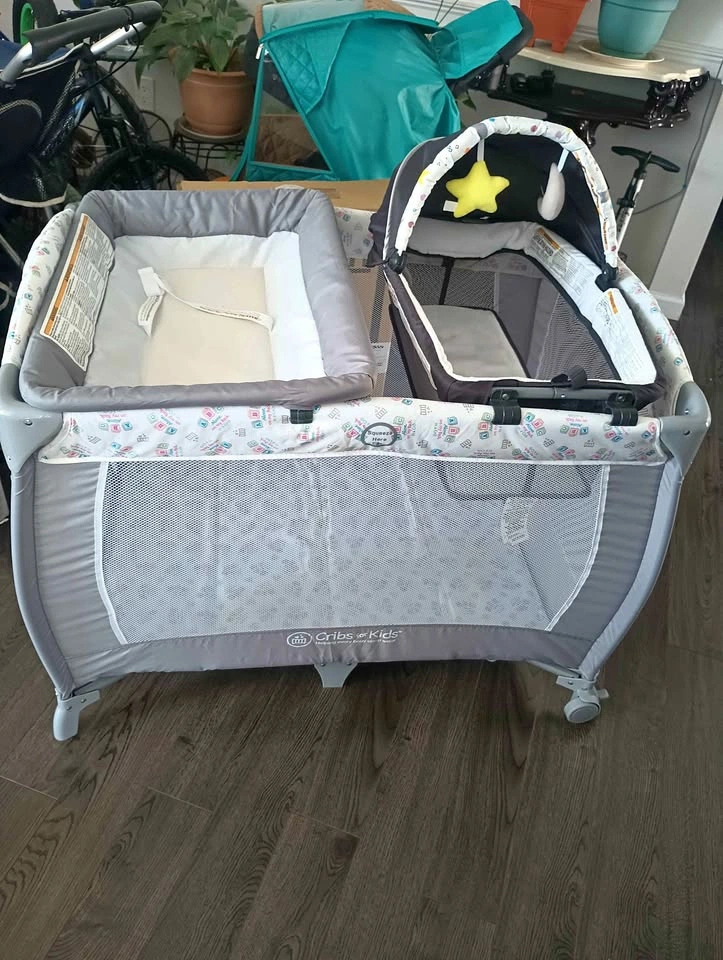 Playpen with Changer and 2 Mattress Protectors