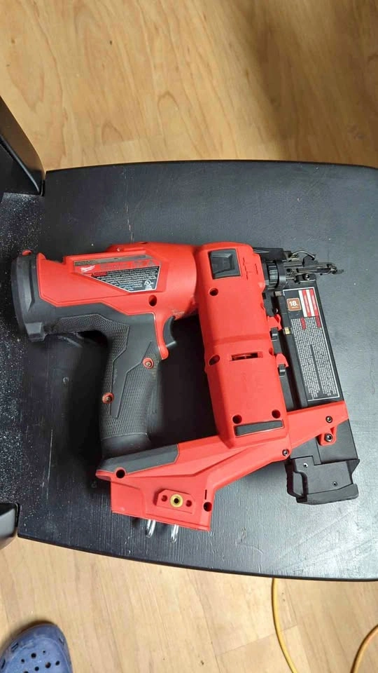 Milwaukee 18 GA Brad Nailer (Tool Only)