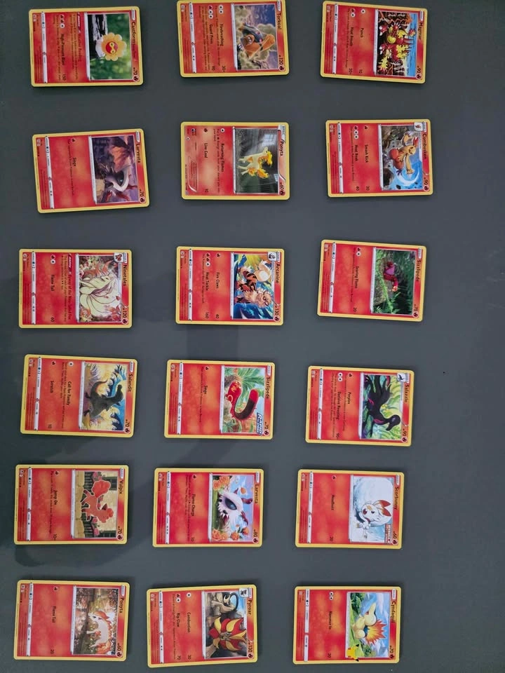 Pokemon Cards Fire Type Lot - photo 2