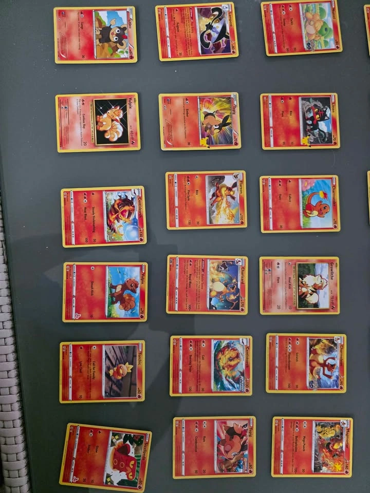 Pokemon Cards Fire Type Lot - photo 3