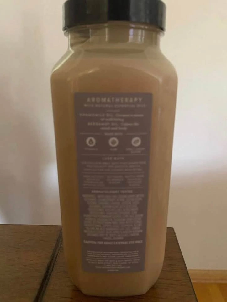 Bath and Body Works Aromatherapy Black Chamomile Bubble Bath - photo 2
