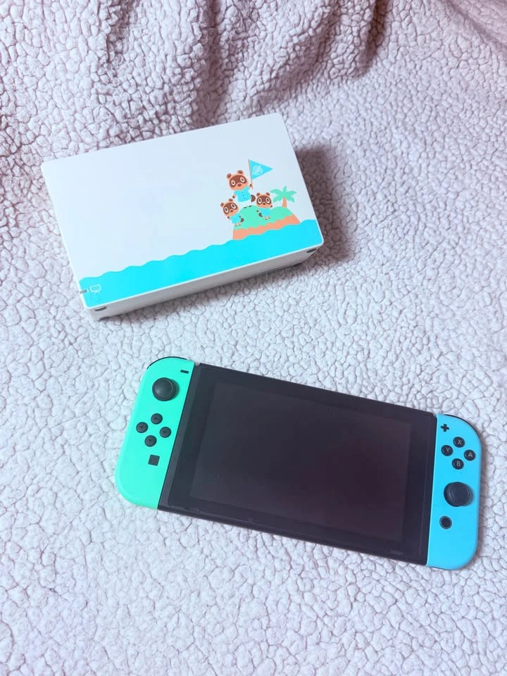 (Negotiable) Animal Crossing Switch Bundle w/ Pro Controller - photo 2