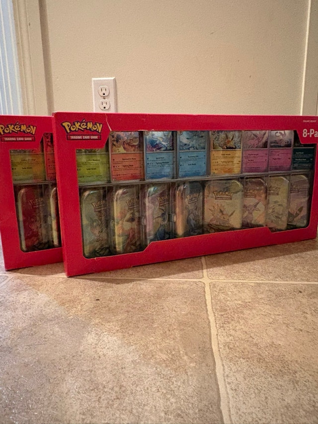 Costco Prismatic Evolutions 8-Pack Mini Tins