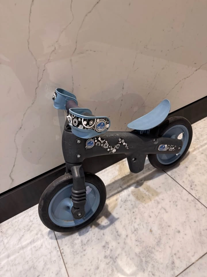 Bellelli B-Bip Balance Bike 2-4 Age GUC - photo 3
