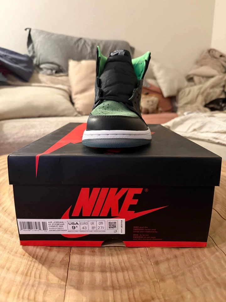 Air Jordan 1 Hi Zoom Air - Black Tomatillo - M9.5 - in box - photo 2