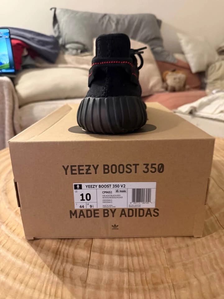 Yeezy Boost 350 V2 - Black Red - M10 - In Box - photo 2