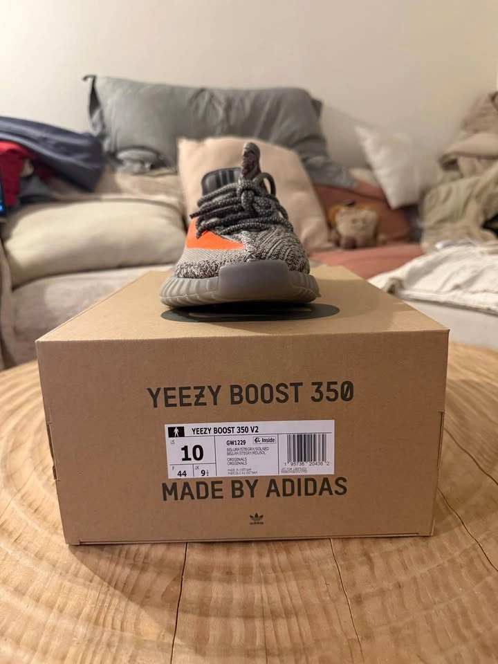 Yeezy Boost 350 V2 Beluga Reflective M10 - photo 2