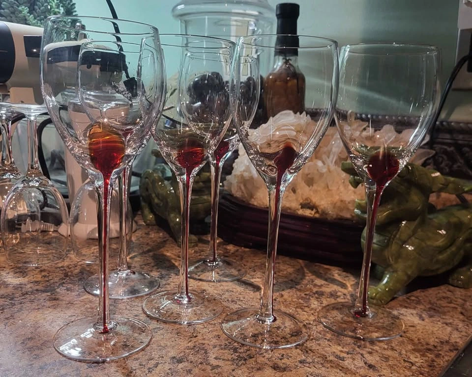 Vintage Pier 1 Blood Tear Drop Wine Glasses - photo 3