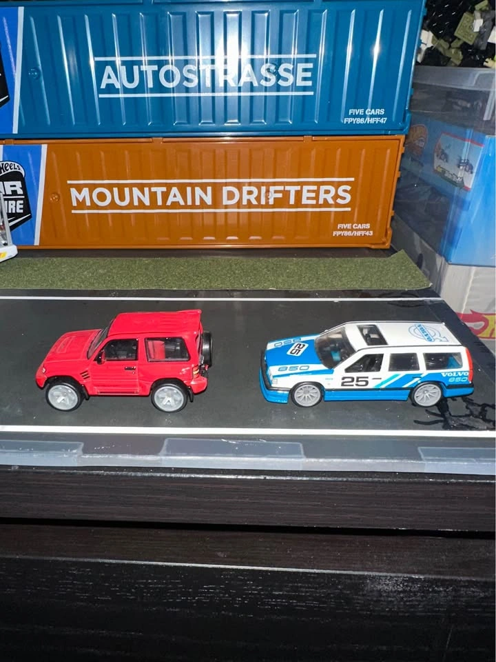 Loose Hotwheels Premium - photo 2
