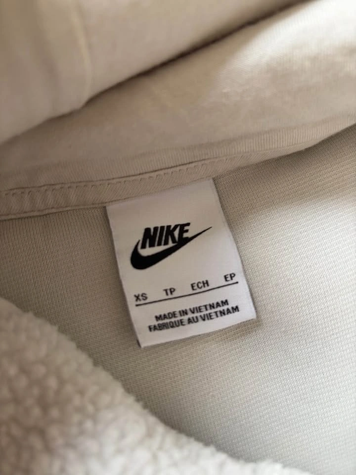 Nike Women’s Cream Sherpa Hoodie XS - photo 3