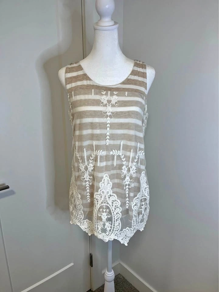 RICKI’s Beige & White Striped Lace-Trim Tank Top
