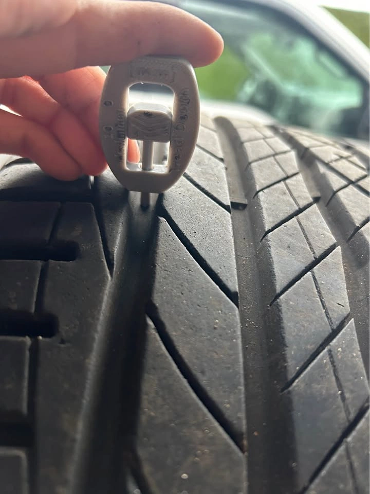 255/45R19 Goodyear Electricdrive GT Tires - 90% Tread - photo 3