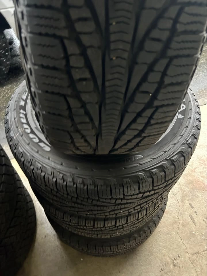 275/55R17 Goodyear Frontera 90% Tread Set - photo 2