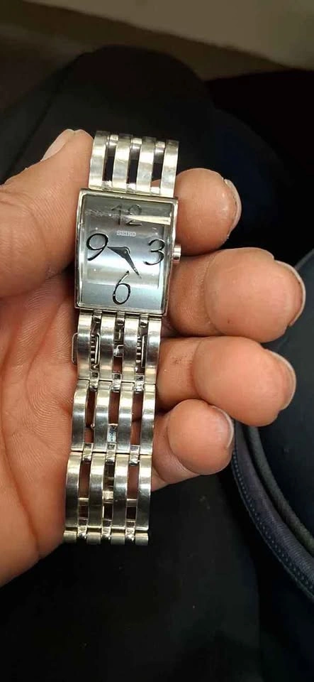 Variety of Vintage watches. Functional, battery needed, ask abou - photo 5