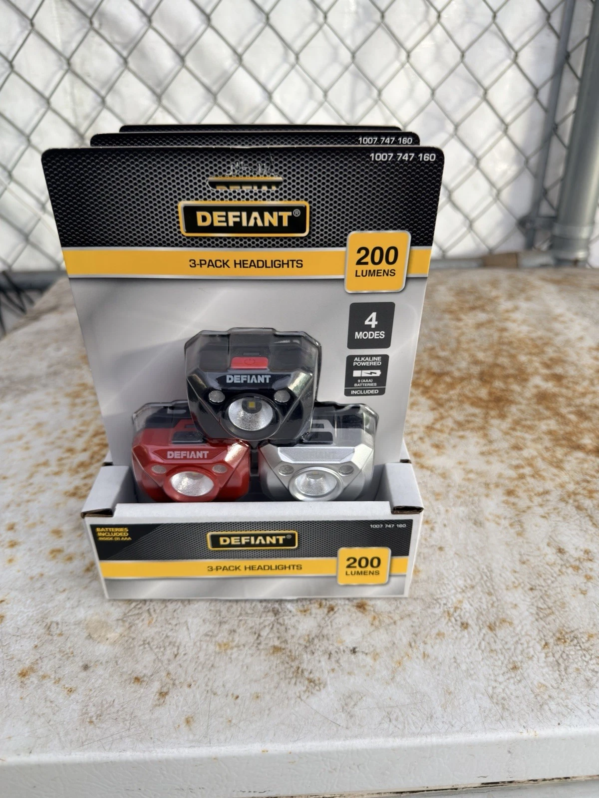 Defiant 3-Pack LED Headlamps - 200 Lumens, 4 Modes - photo 2