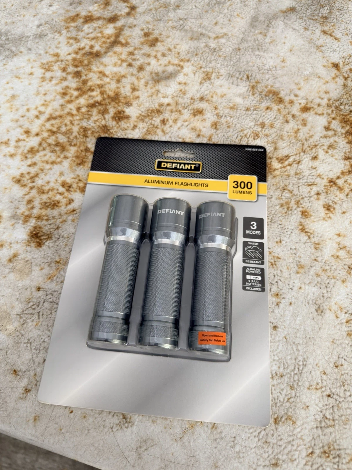Defiant 3-Pack Aluminum LED Flashlights 300 Lumens Batteries Inc - photo 3