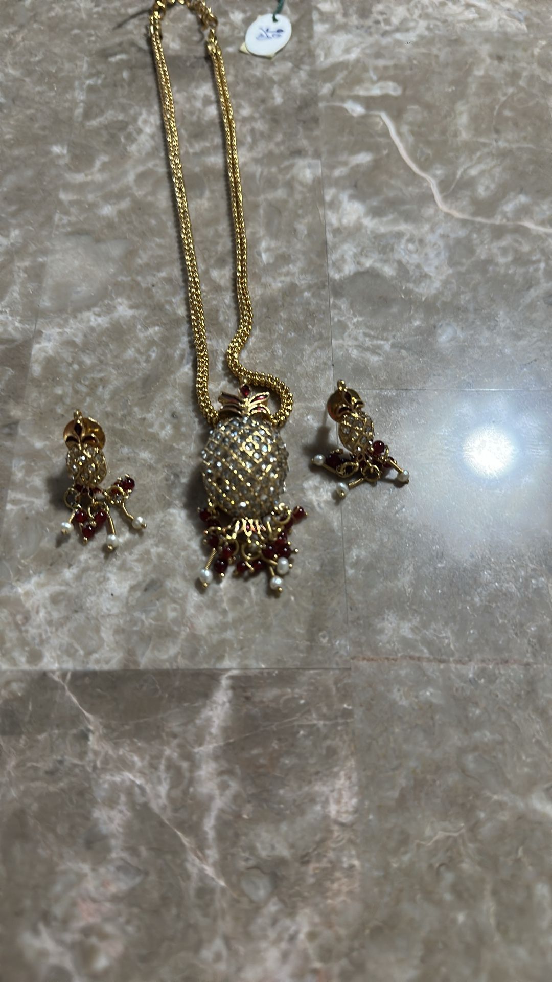 Elegant necklace and earrings set - photo 4