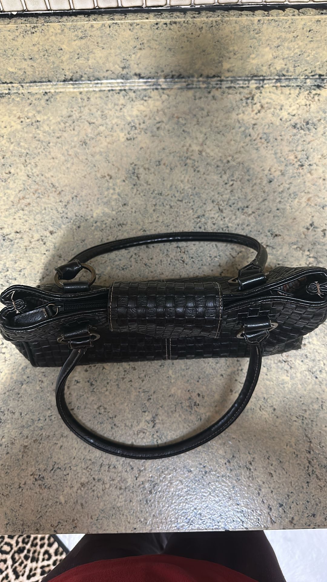 Black sturdy purse - photo 2