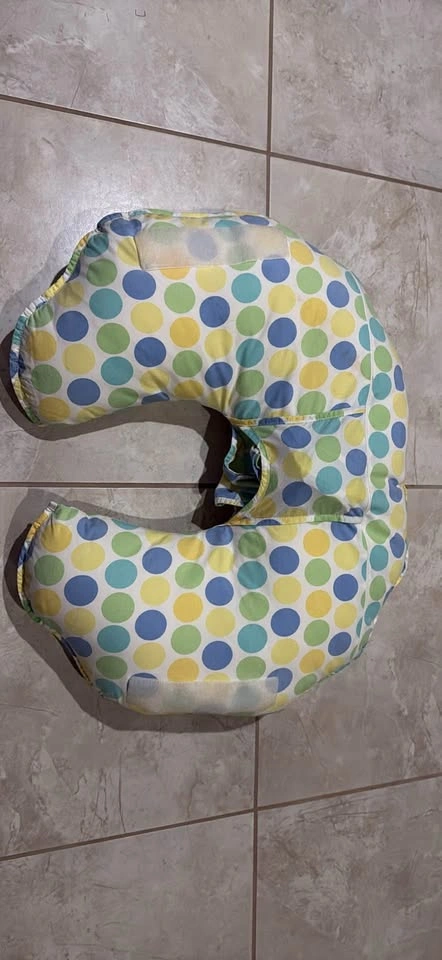 Nursing Pillow - photo 3