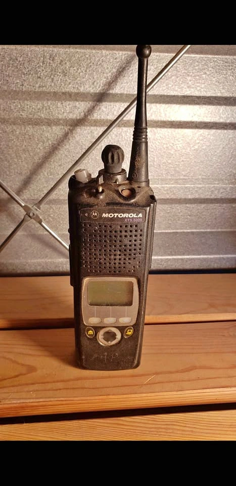 Motorola XTS 5000 Portable Radio
