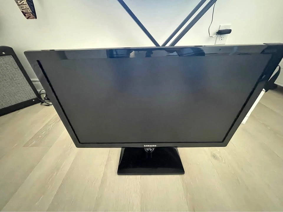 Samsung S24C570L Monitor